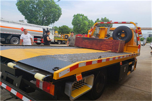 利通区附近拖车电话号码服务